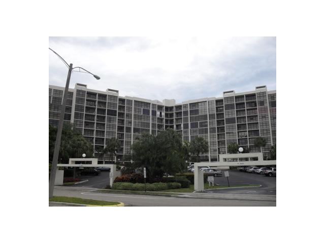 600 Parkview Dr # 1012, Hallandale, Florida 33009 