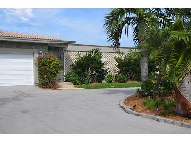 460 Sunset Dr, Hallandale, Florida 33009 