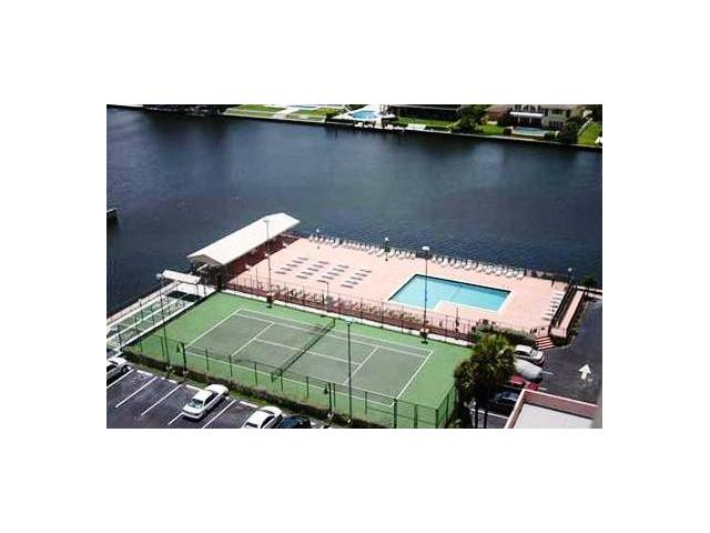 2017 S OCEAN DR # 208W, Hallandale, Florida 33009 