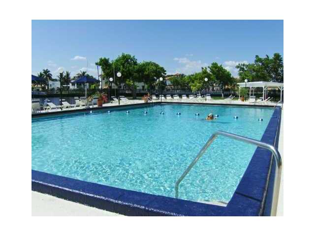 2000 ATLANTIC SHORES BL # 318, Hallandale, Florida 33009 
