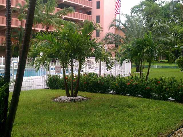 180 NE 12TH AV # 10ES, Hallandale, Florida 33009 