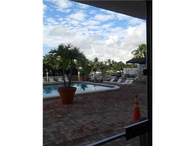 401 Golden Isles Dr # 414, Hallandale, Florida 33009 