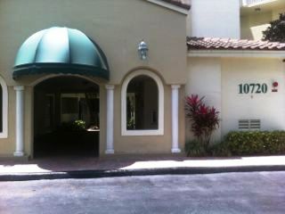 10720 Nw 66 St Unit 305, Miami, FL 33178 