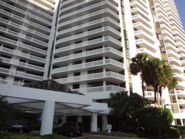 20281 E Country Club Drive #601, Miami, FL 33180 