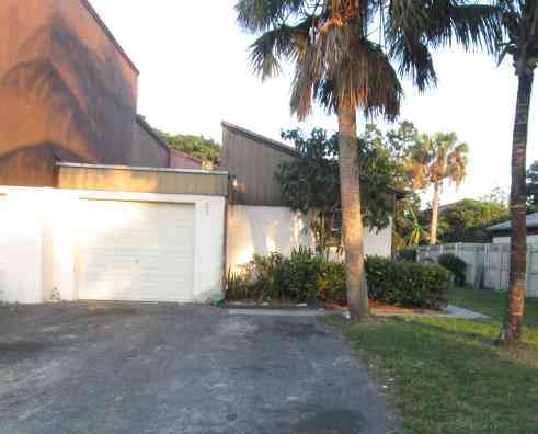 591 NW 47 Avenue, Delray Beach, FL 33445 