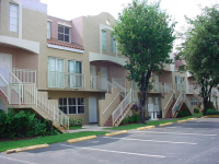 8540 NW 6 Ln 7-107, Miami, FL 33126 