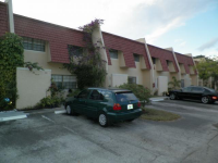 90 Pleasant Hill Lane, Tamarac, FL 33319 