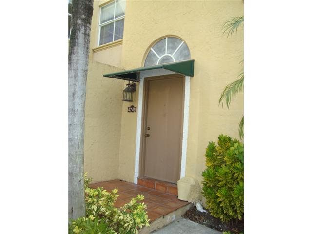 4749 NW 97 CT # 61, Doral, Florida 33178 