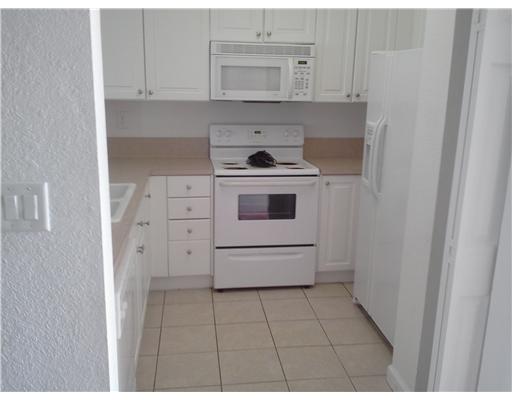 1575 NE 33 AV # 101-9, Homestead, Florida 33033 