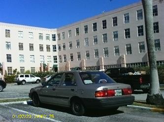 7400 W 20th Avenue #423, Hialeah, FL 33016 