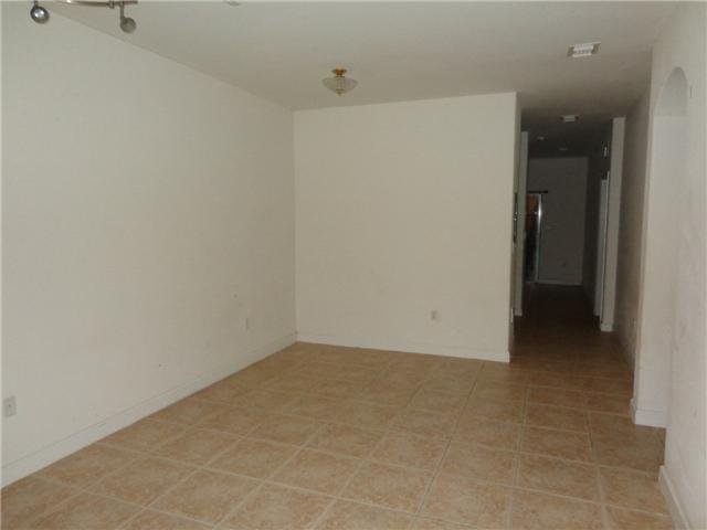 1692 SE 29 CT # 106, Homestead, Florida 33035 