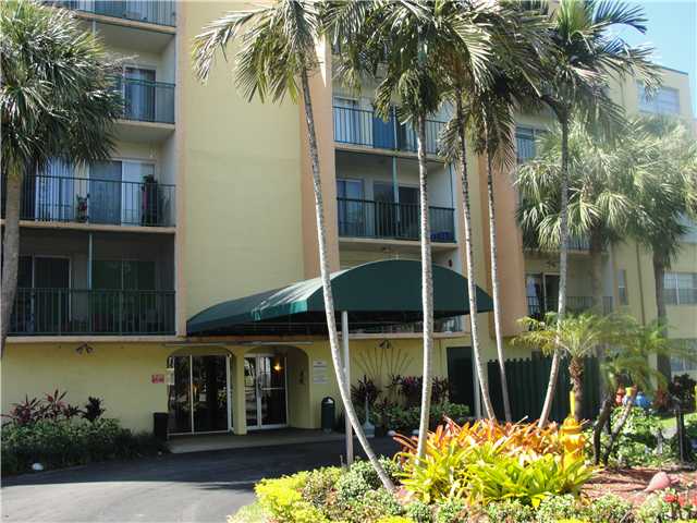 14250 SW 62 ST # 424, Kendall, Florida 33183 