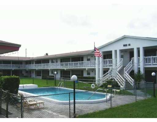 1621 NW 46TH AV # 211, Lauderhill, Florida 33313 