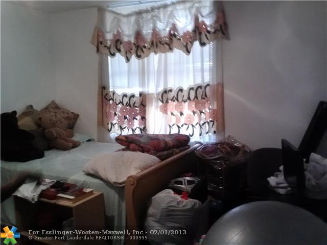 1748 NW 55th Ave # 201, Lauderhill, Florida 33313 