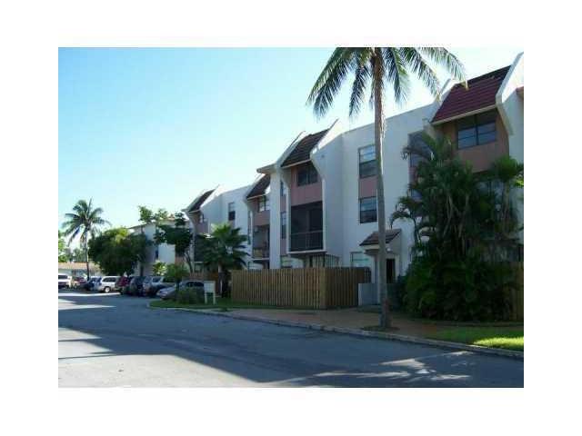 1758 NW 55TH AV # 9-102, Lauderhill, Florida 33313 