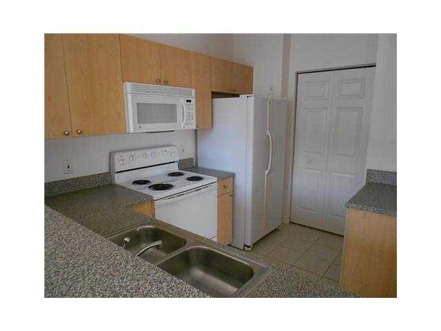 7920 NOB HILL RD # 2-108, Tamarac, Florida 33321 