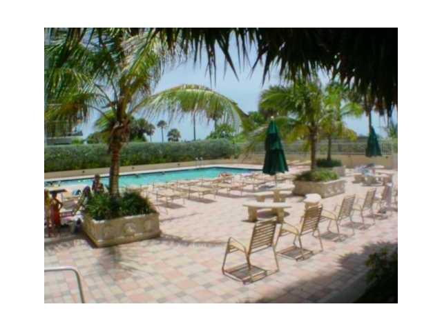 8855 COLLINS AV # 4E, Surfside, Florida 33154 