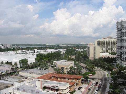 9511 COLLINS AV # PH1507, Surfside, Florida 33154 