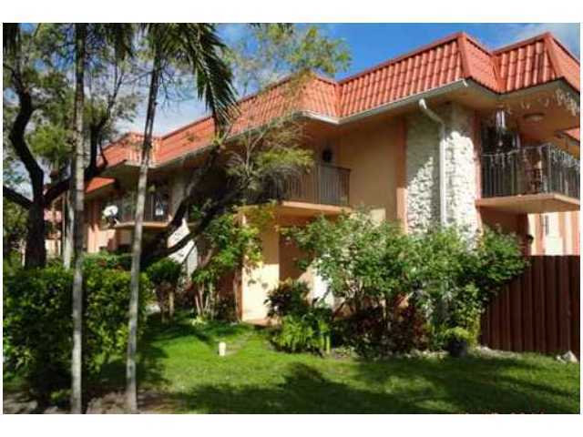 10477 SW 108 AV # 220, Miami, Florida 33176 