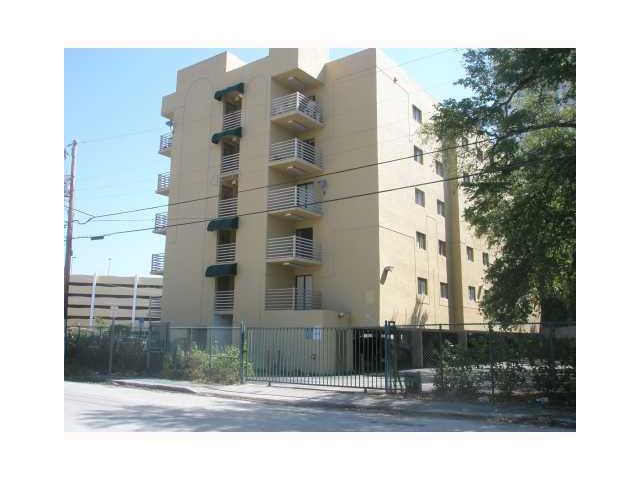 1498 NW 15 ST # 401, Miami, Florida 33125 
