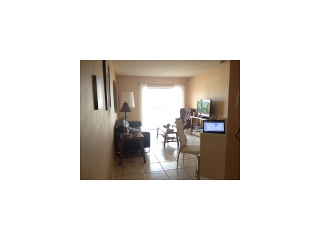 2500 SW 6 ST # 403, Miami, Florida 33135 