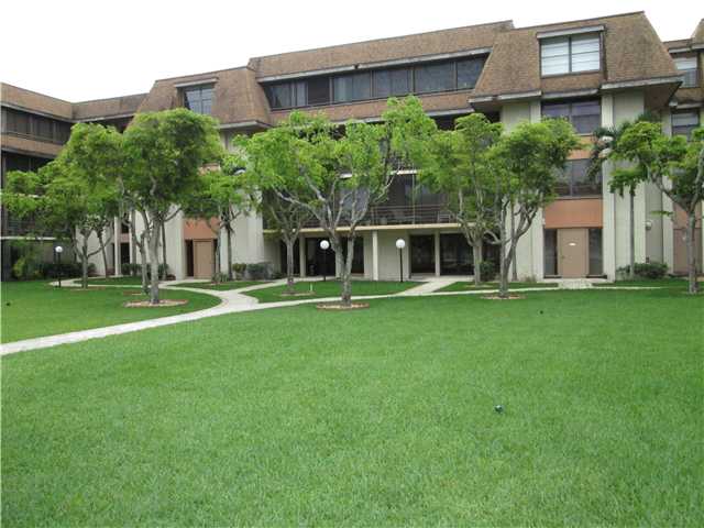 671 NE 195 ST # 309E, Miami, Florida 33179 