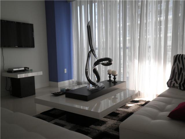 475 BRICKELL AV # 3909, Miami, Florida 33131 