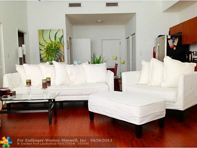1800 BAYSHORE DR # 411, Miami, Florida 33131 