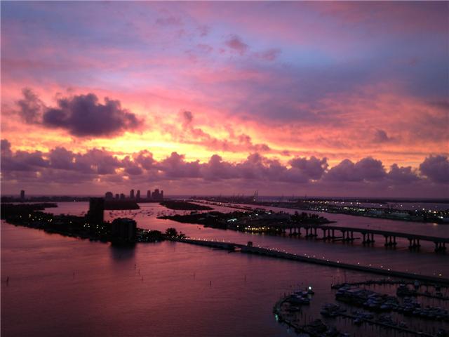 1800 N BAYSHORE DR # 3201, Miami, Florida 33132 