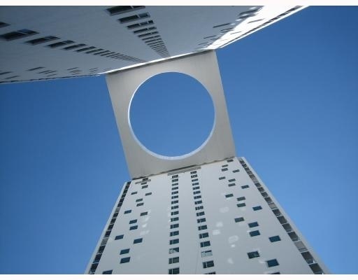 55 SE 6 ST # 2501, Miami, Florida 33131 