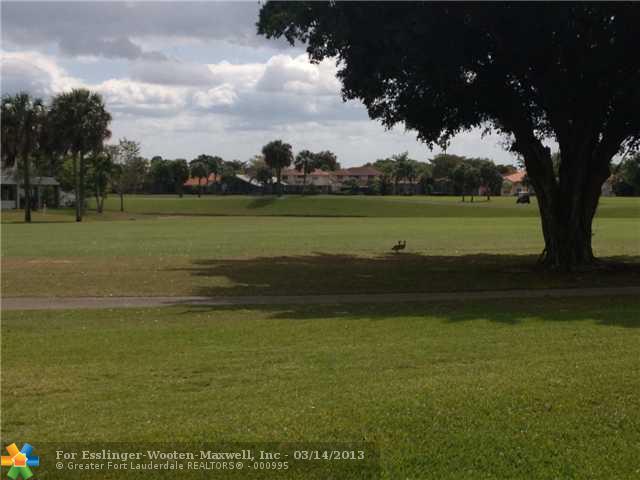 3041 HOLIDAY SPRINGS BL # 102, Margate, Florida 33063 