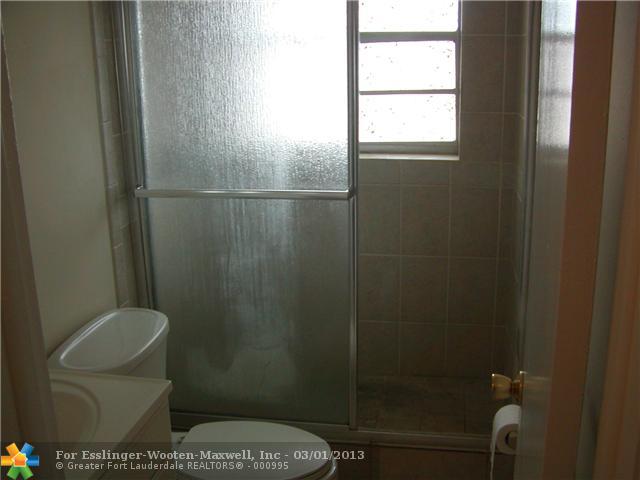 7897 GOLF CIRCLE DR # L-312, Margate, Florida 33063 