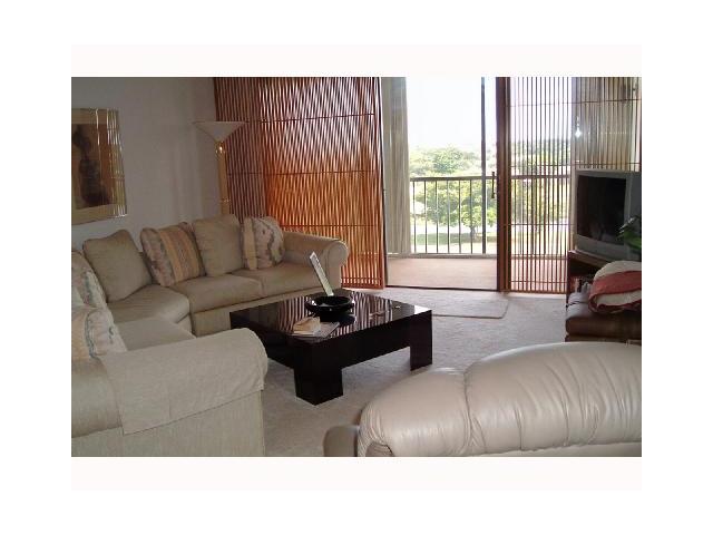16300 GOLF CLUB RD # 719, Weston, Florida 33326 