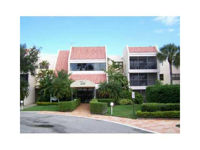 200 LAKEVIEW DR # 309, Weston, Florida 33326 