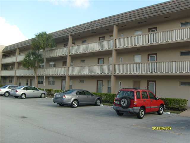 5800 NW 64ST  AV # 204, Tamarac, Florida 33319 
