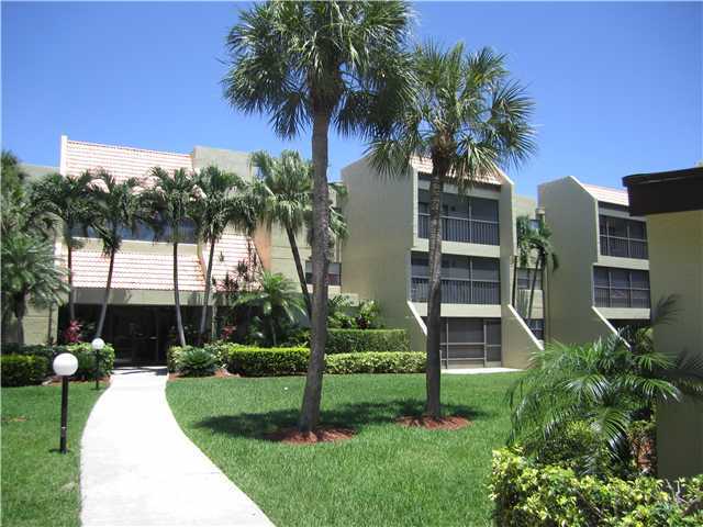 230 Lakeview Dr # 303, Weston, Florida 33326 