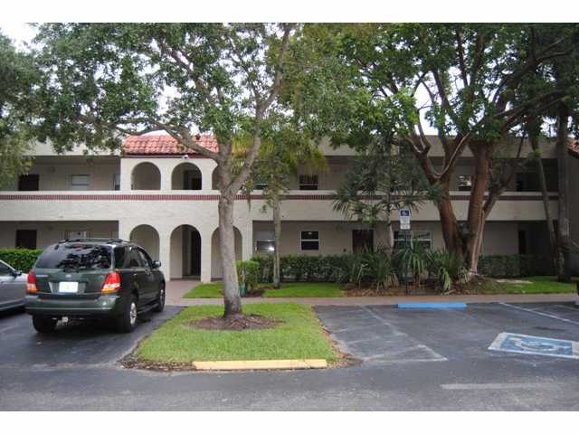 7410 WOODMONT TE # 106, Tamarac, Florida 33321 