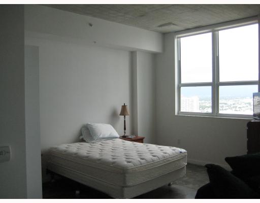 133 NE 2 AV # 3105, Miami, Florida 33131 