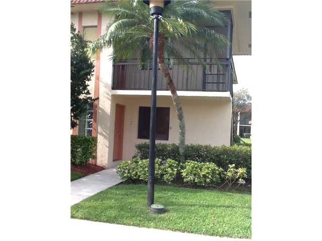 359 LAKEVIEW DR # 104, Weston, Florida 33326 