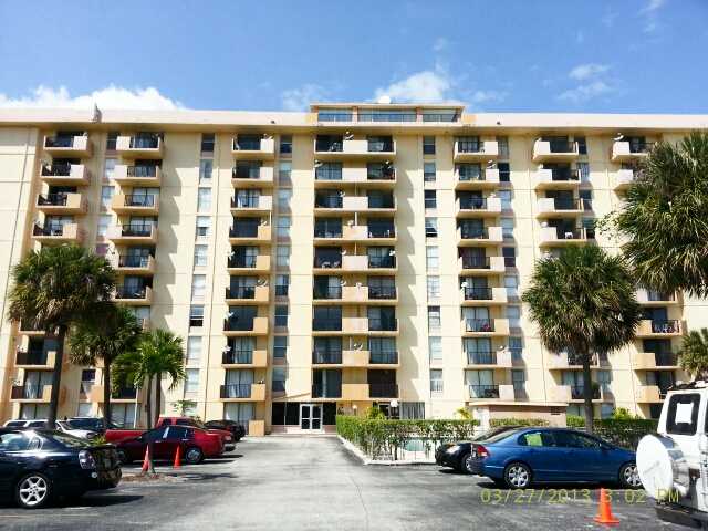 2075 NE 164 ST # 804, Miami, Florida 33162 