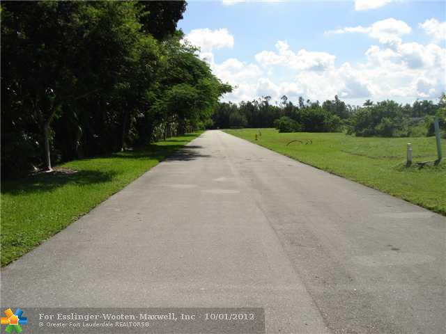 11760 SW 1ST CT, Plantation, Florida 33325 