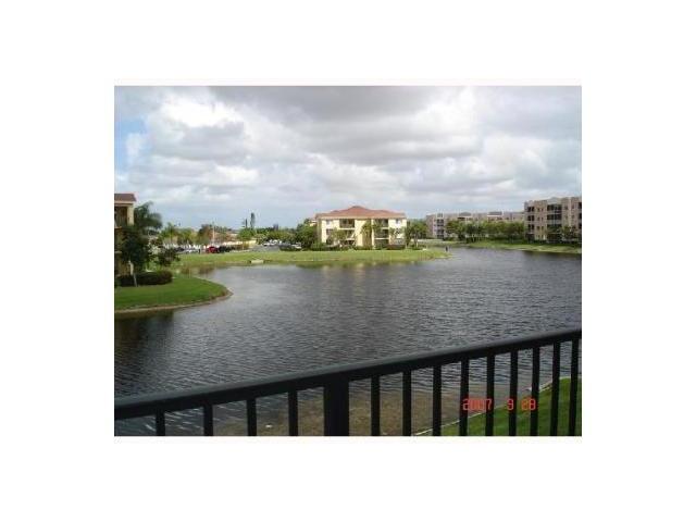 8050 N NOB HILL RD # 108, Tamarac, Florida 33321 