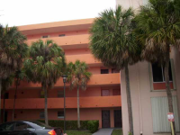 9120 FONTAINEBLEAU BL # 410, Miami, Florida 33172 
