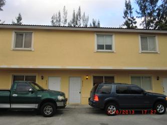 8299 99th St Unit B6, Hialeah Gardens, FL 33016 