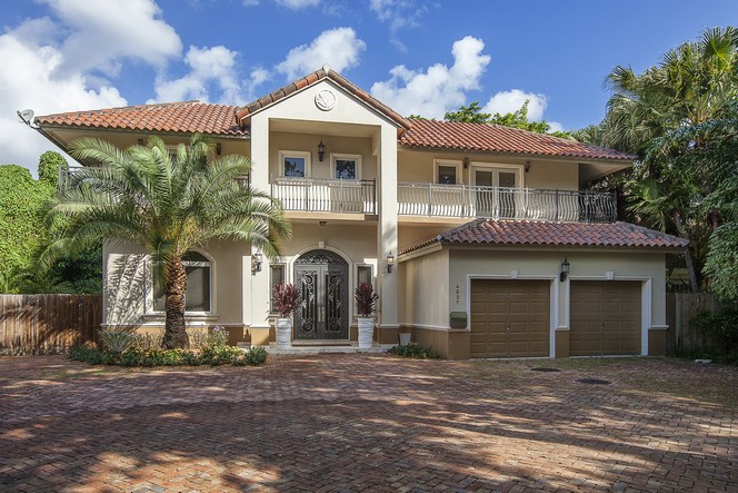 4037 POINCIANA AV, Miami, Florida 33133 