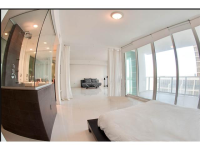 1040 BISCAYNE BLVD # 1205, Miami, Florida 33132 