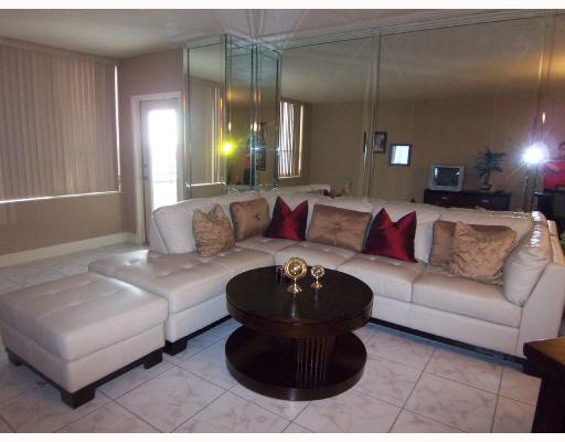 3505 S Ocean Dr # 1217, Hollywood, Florida 33019 