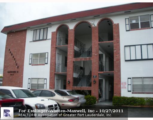 2415 LINCOLN ST # 105, Hollywood, Florida 33020 