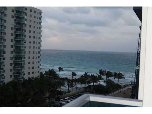 4001 OCEAN DR # 8A, Hollywood, Florida 33019 