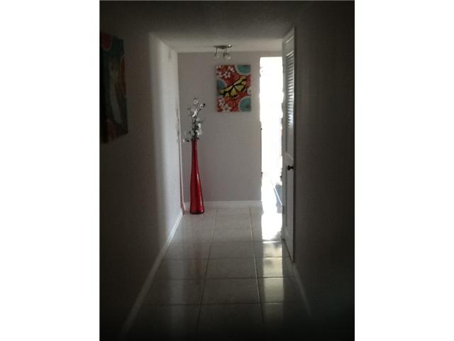 18011 NW BISCAYNE BL # 1104-1, Aventura, Florida 33160 